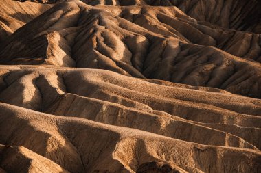 Bilim kurgu Mars, Zabriskie Point, Death Valley NP, Kaliforniya 'da Rocky manzara araştırması yapıyor..