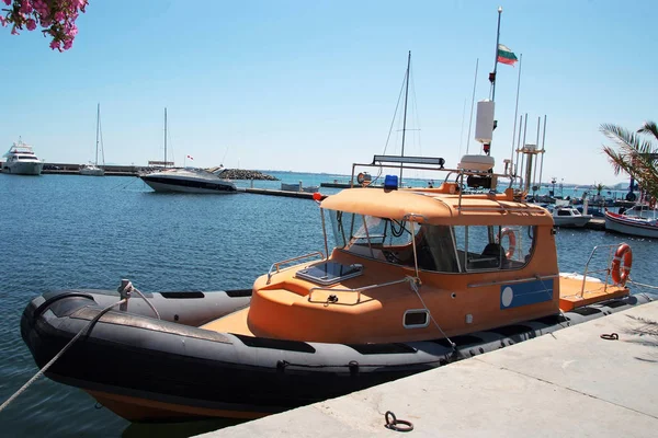 Üzerinde tekne sahil güvenlik Bulgaristan sarı denizde kurtarma 