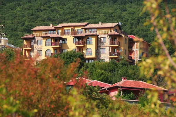 Küçük otel Bulgaristan Balkan dağ yaz tatil beldesi St. Vl