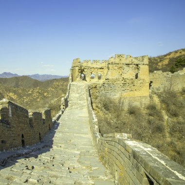 Çene bir görkemli duvar