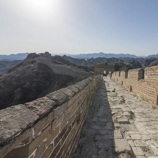 Величественная Великая Китайская стена — стоковое фото