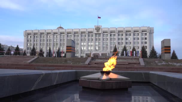 Памятник Победы Второй Мировой Войне Вечный Огонь Самара Россия — стоковое видео