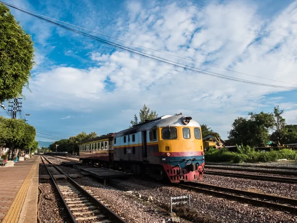 Old vintafe thai train on the railway — Stock Photo, Image