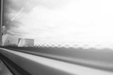 siyah ve beyaz lowkey amaç yansıma Windows ile saddly gök 