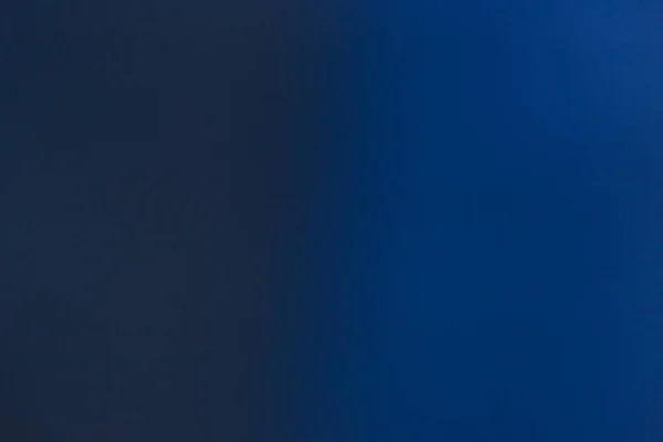 Gradyan ile mavi arka plan