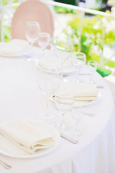 Διακοπές τραπέζι με γυαλί — Φωτογραφία Αρχείου