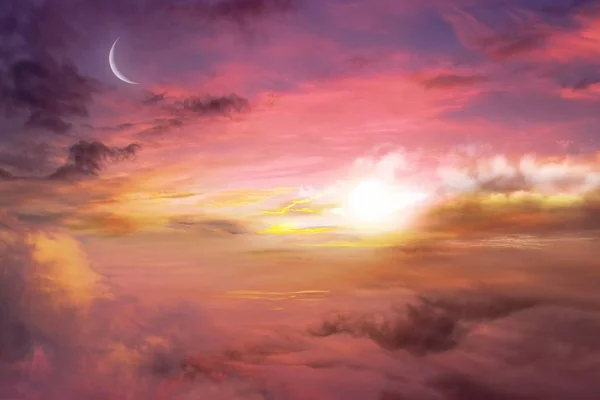 Nuvens de madrugada e rosa com a lua — Fotografia de Stock