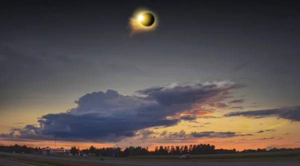 Tam Güneş Tutulması Güneş Tutulması — Stok fotoğraf