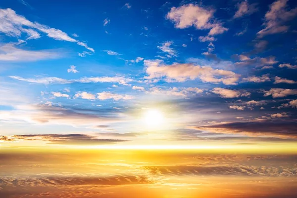 Vacker Solnedgång Ljus Himmel Cloud Landskap Bakgrund — Stockfoto