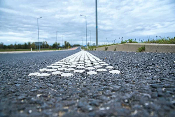 Yol işaretli otoyol