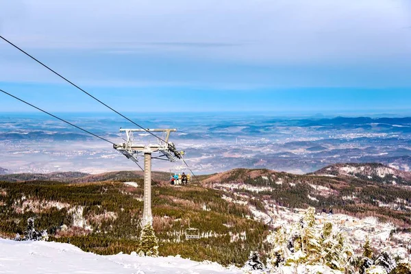 Vista Panorâmica Uma Montanha Alpina Com Elevador Esqui — Fotografia de Stock