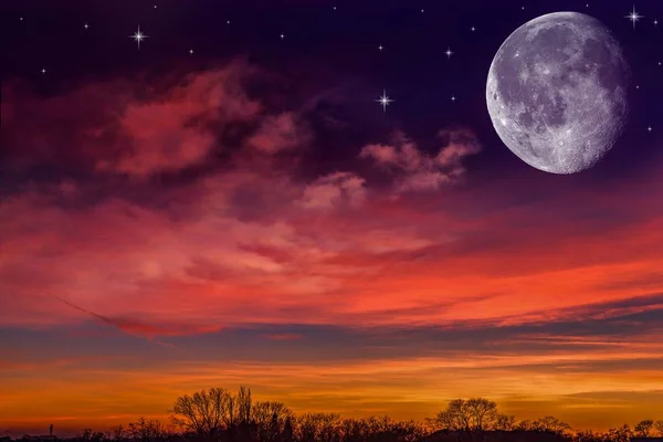 Ciel Étoilé Avec Demi Lune Dans Des Nuages Pittoresques — Photo
