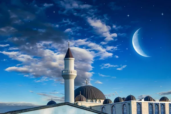 Frumoasă Moschee Timp Rugăciune Luna Cerul Albastru Luna Nouă Nori — Fotografie, imagine de stoc