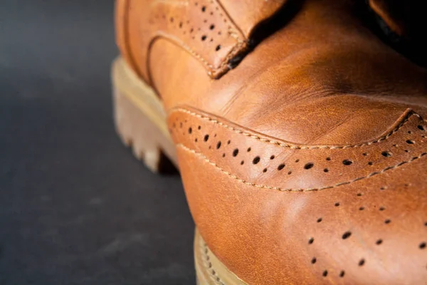 kahverengi oxford mumlu klasik deri ince şık şık erkek ayakkabı portre