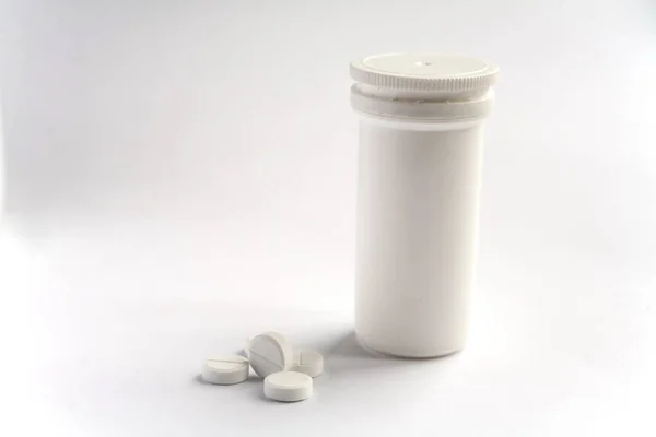 hapları ve pill şişe beyaz arka plan ilaç eczane sağlık