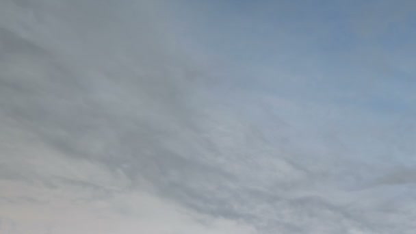 ドンの草原上の冬の嵐雲の急速な動き. — ストック動画