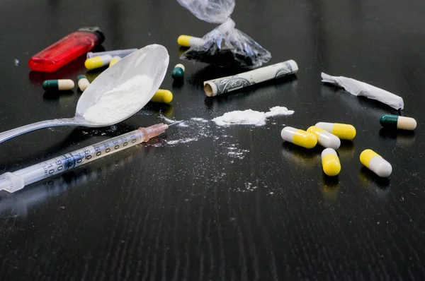 Różne rodzaje narkotyków — Zdjęcie stockowe
