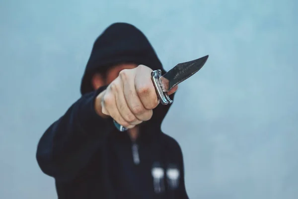 Man attack with knife — Stock Photo, Image