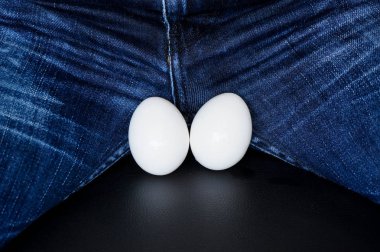 The male testicles, in the form of chicken egg clipart