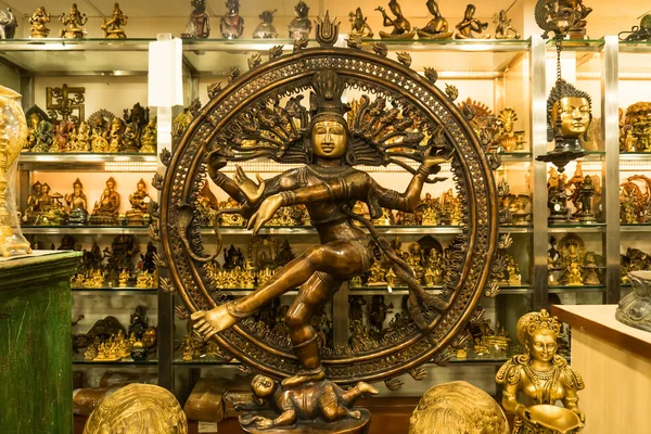 インドの女神シヴァ飾ら - ダンスの主の銅像 — ストック写真