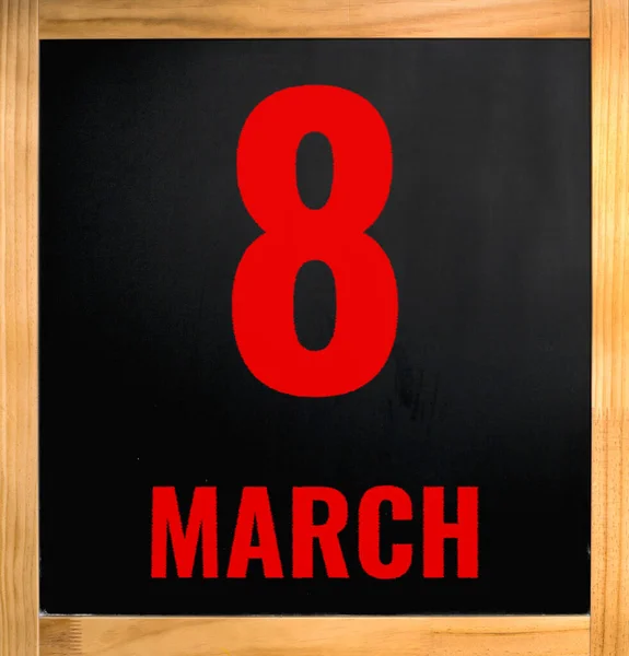 Μαρτίου Κόκκινο Κείμενο Κιμωλία Πάνω Από Μαύρο Πίνακα — Φωτογραφία Αρχείου