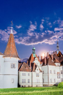 Zakarpattia r Mukacheve şehir yakınlarındaki Schonborn Sarayı