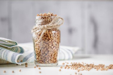 Cam Kavanoz içinde pişmemiş buğday yakın çekim