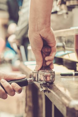 Tarafından Cafe Barista kahve hazırlama