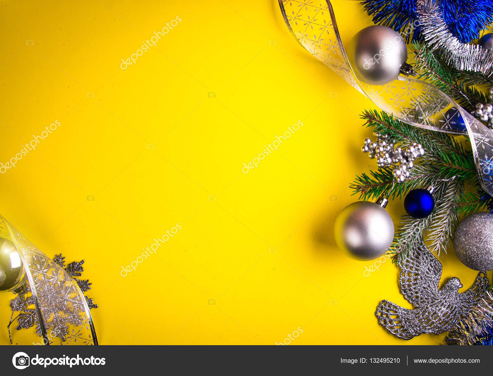 Yellow Christmas background Stock Photo by ©maryviolet 132495210