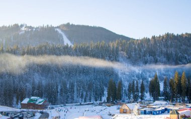 Bukovel Kayak Merkezi Karpat Dağları'nda