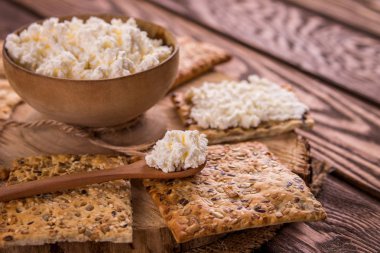 Tahıl ve tohum ile sağlıklı bisküvi