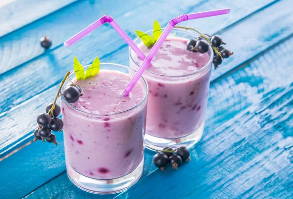 Smoothie fruité au cassis — Photo