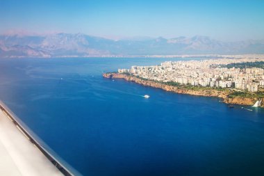 Antalya uçak penceresi görünümü