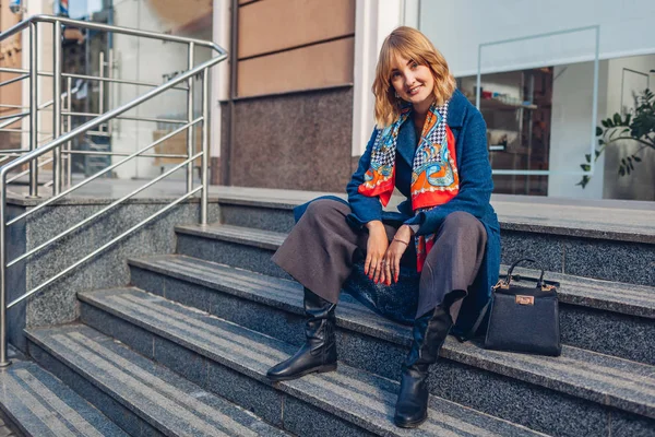 Portrait Stylish Young Woman Wearing Blue Coat Walking Purse Outdoors — Stock Photo, Image