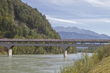 Özel House Inn köprüden