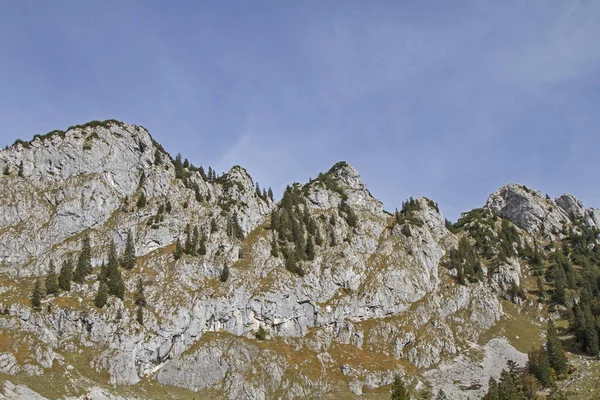 Achselkoepfe in Benediktenwand gebied — Stockfoto