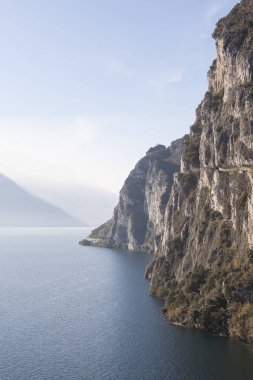 Eski Ponal Caddesi ve Garda Gölü