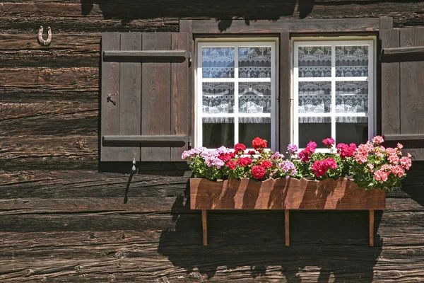 Detail der Walserhäuser in val formazza, — Stockfoto