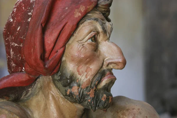 Terracotta portraits in Sacro Monte di Varallo — Stockfoto