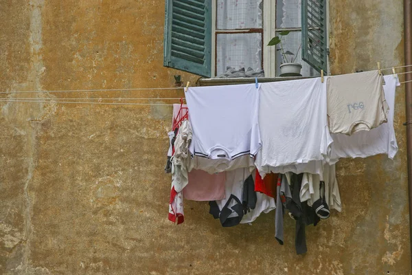 Waschtag in Biella — Stockfoto