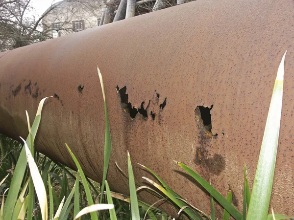 Corroded and damaged pipelines — Stock Photo, Image