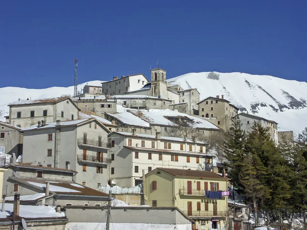 Castelluccio 在锡比利尼 — 图库照片