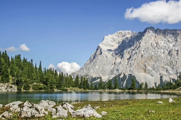 Seeebensee och Zugspitze — Stockfoto