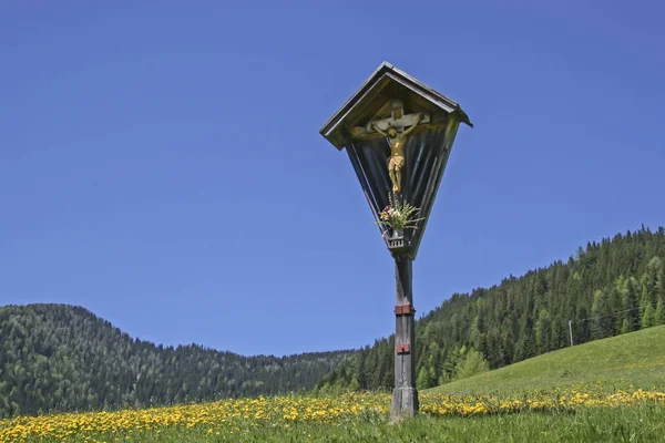 Fält cross i Sydtyrolen — Stockfoto