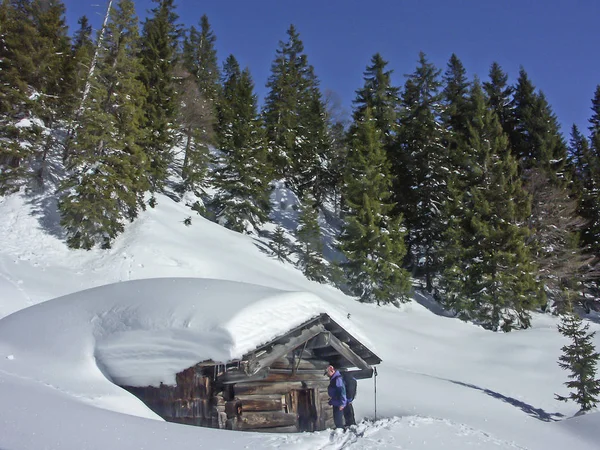 Winterbergsteigen in den Rofanbergen — Stockfoto