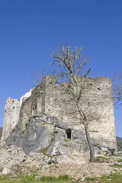 Kasteel van de Petrapilosa — Stockfoto