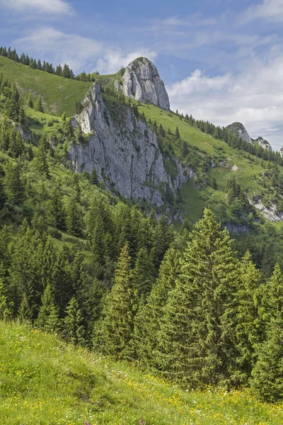 Kirchstein in braueck — Stockfoto