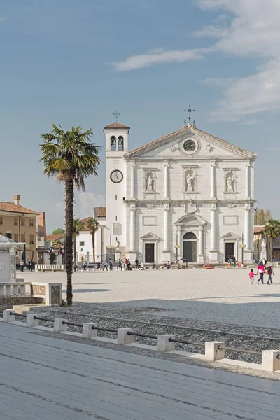 Piazza Grande ile katedral Palmanova otelleri
