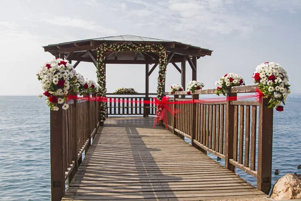 Garda Gölü üzerinde düğün yeri