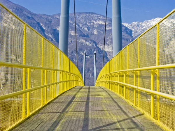 Bridge in yellow - bicycle path through South Tyrol — Stock Photo, Image